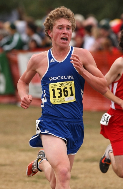 2009 CIF XC Boys D2-145.JPG - 2009 California CIF Cross Country Championships, Woodward Park, Fresno, California